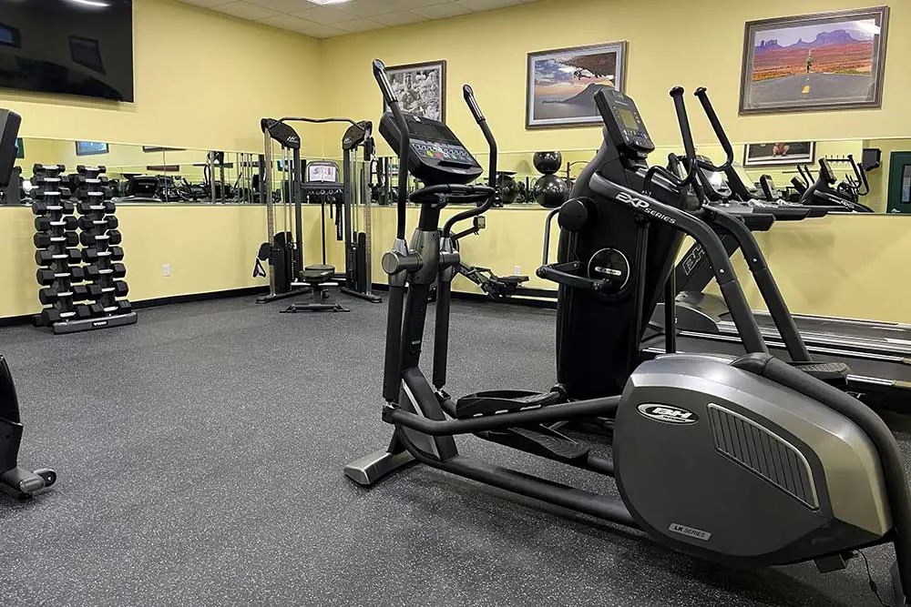 FitnessRoom3x1000